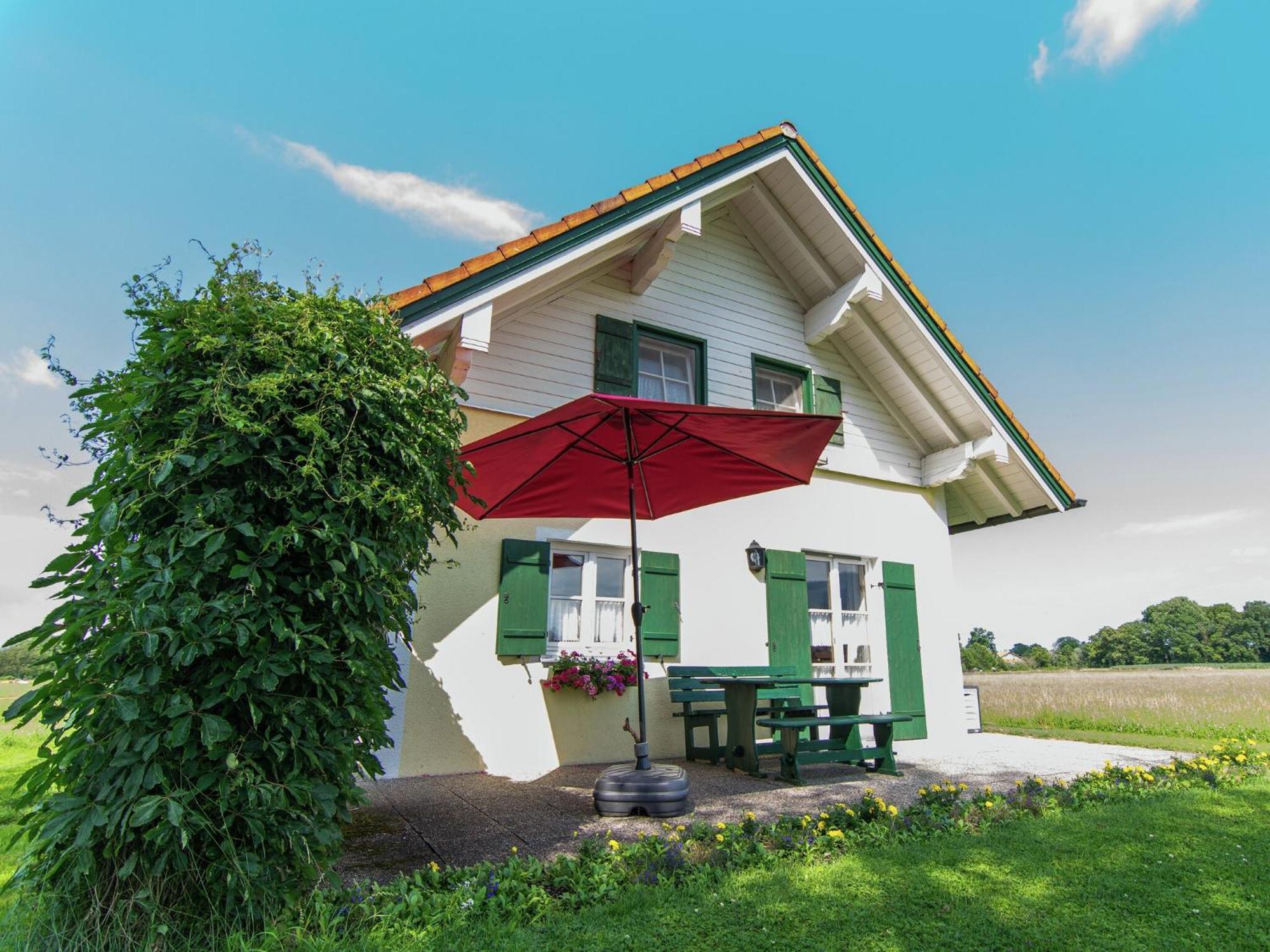 Alluring Holiday Home In Ubersee With Whirlpool מראה חיצוני תמונה