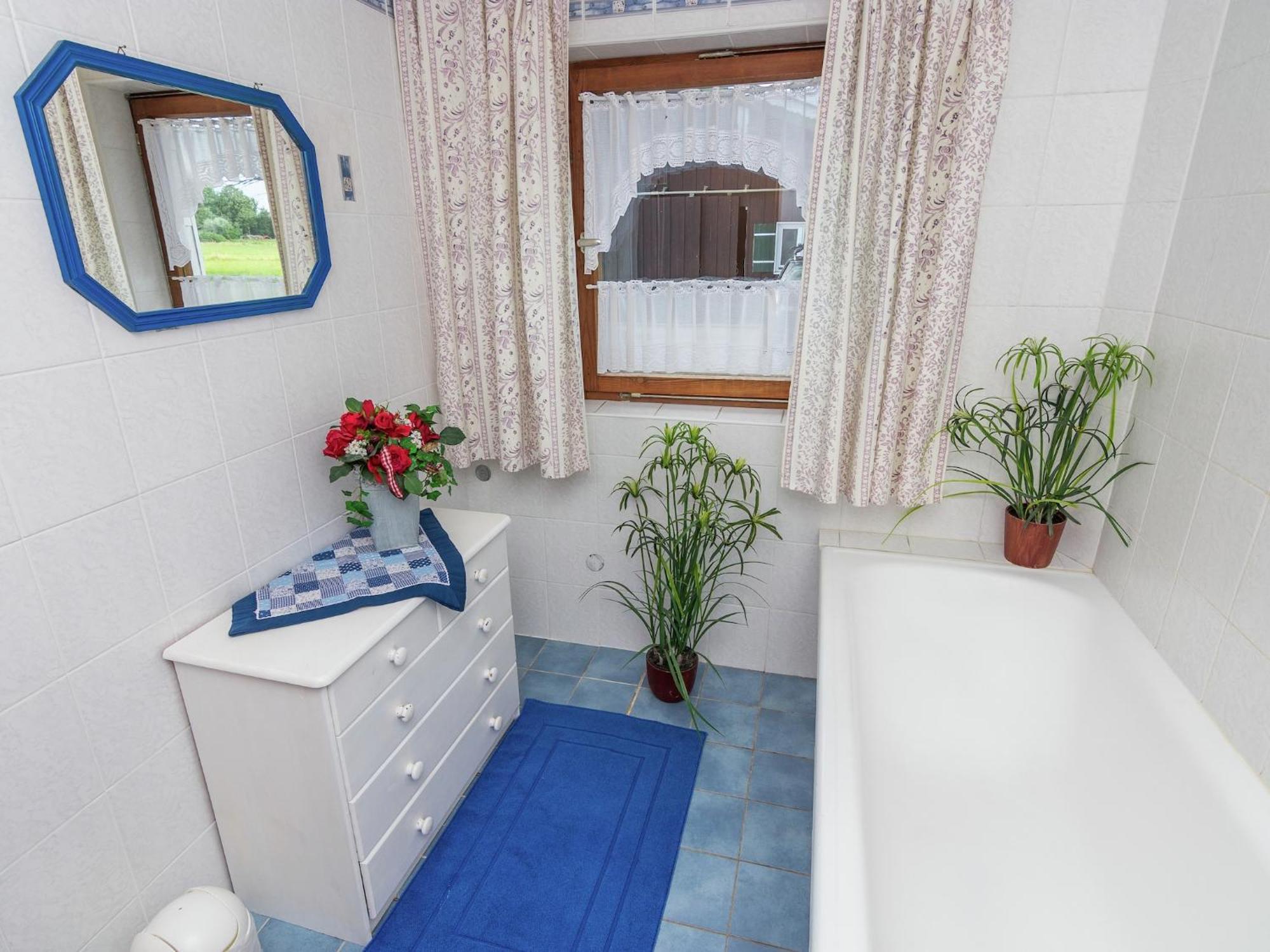 Alluring Holiday Home In Ubersee With Whirlpool מראה חיצוני תמונה