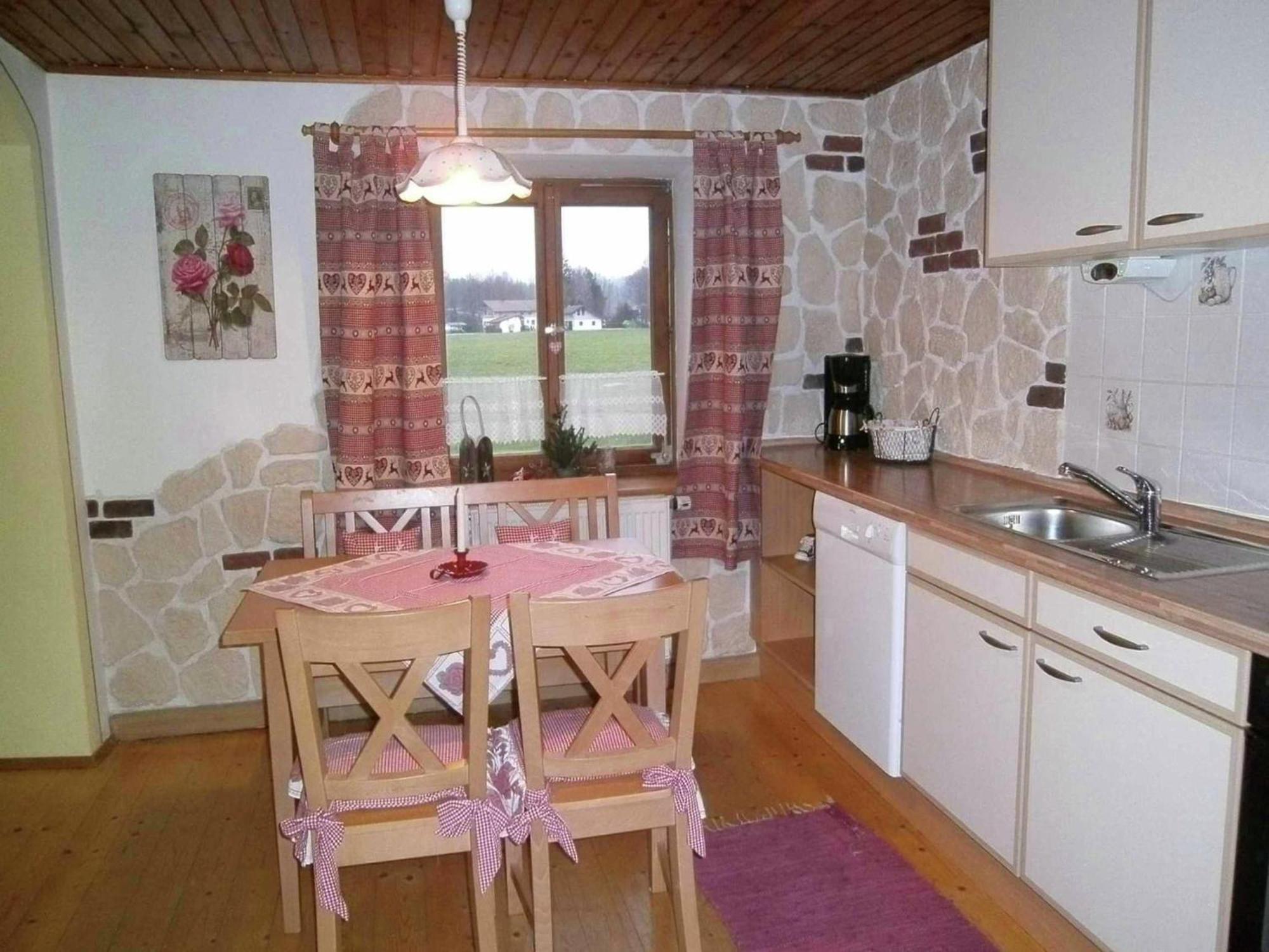 Alluring Holiday Home In Ubersee With Whirlpool מראה חיצוני תמונה