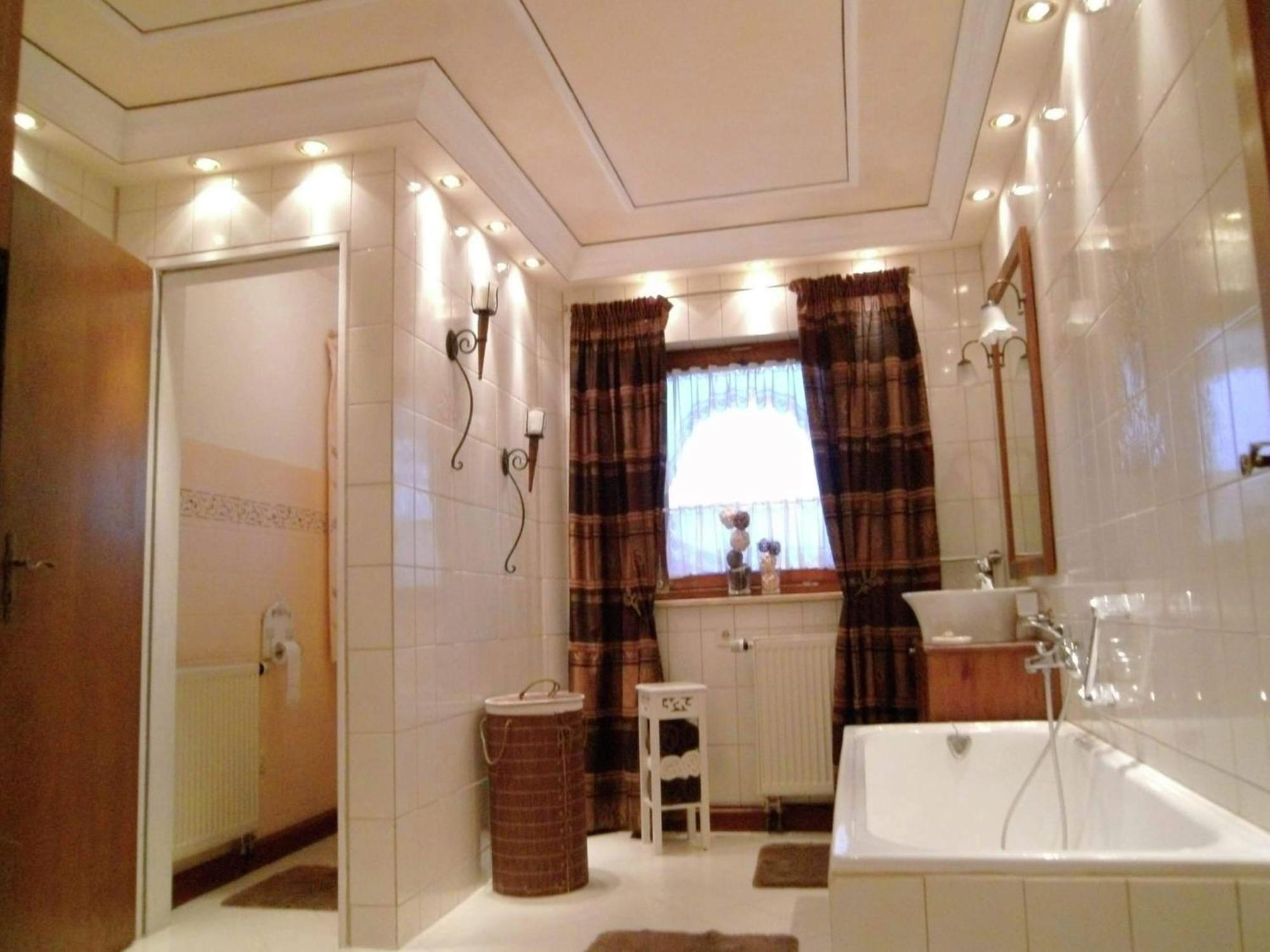 Alluring Holiday Home In Ubersee With Whirlpool מראה חיצוני תמונה